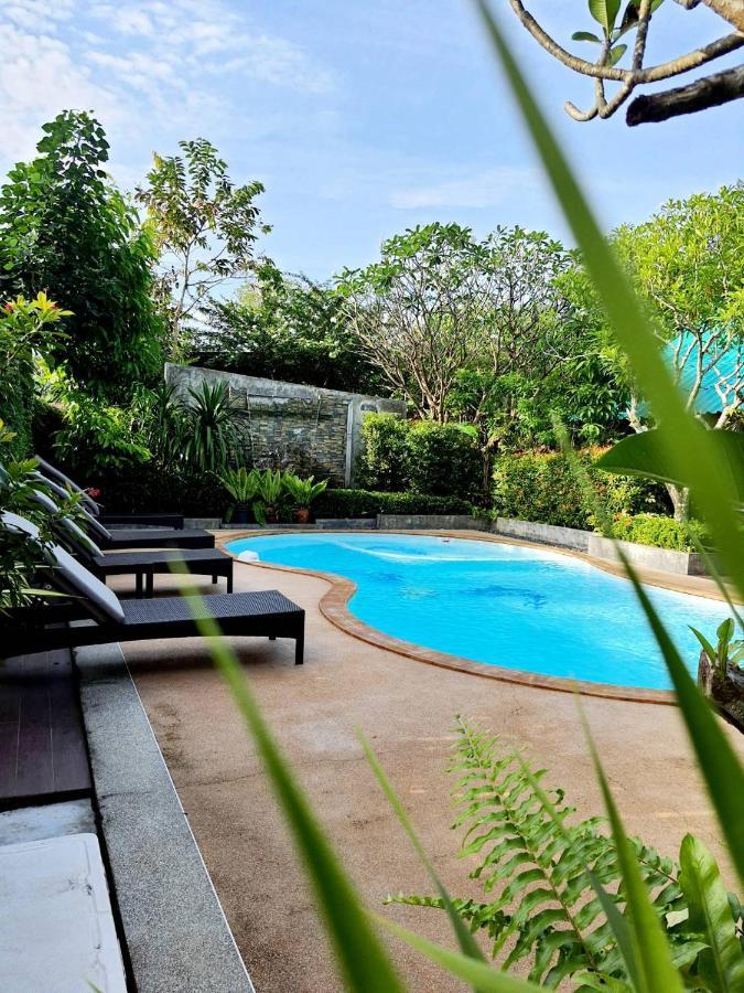 Areeya Phubeach Resort Coliving Coworking Ao Nang Extérieur photo