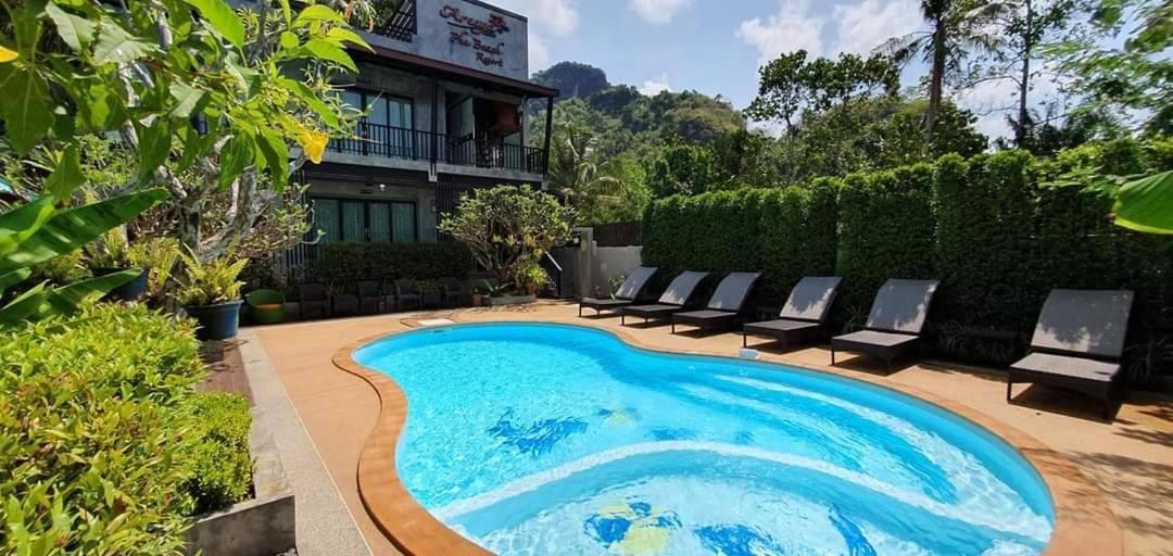 Areeya Phubeach Resort Coliving Coworking Ao Nang Extérieur photo